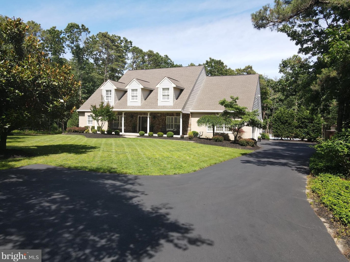 22 Magnolia Ct, Medford NJ  08055-8181 exterior