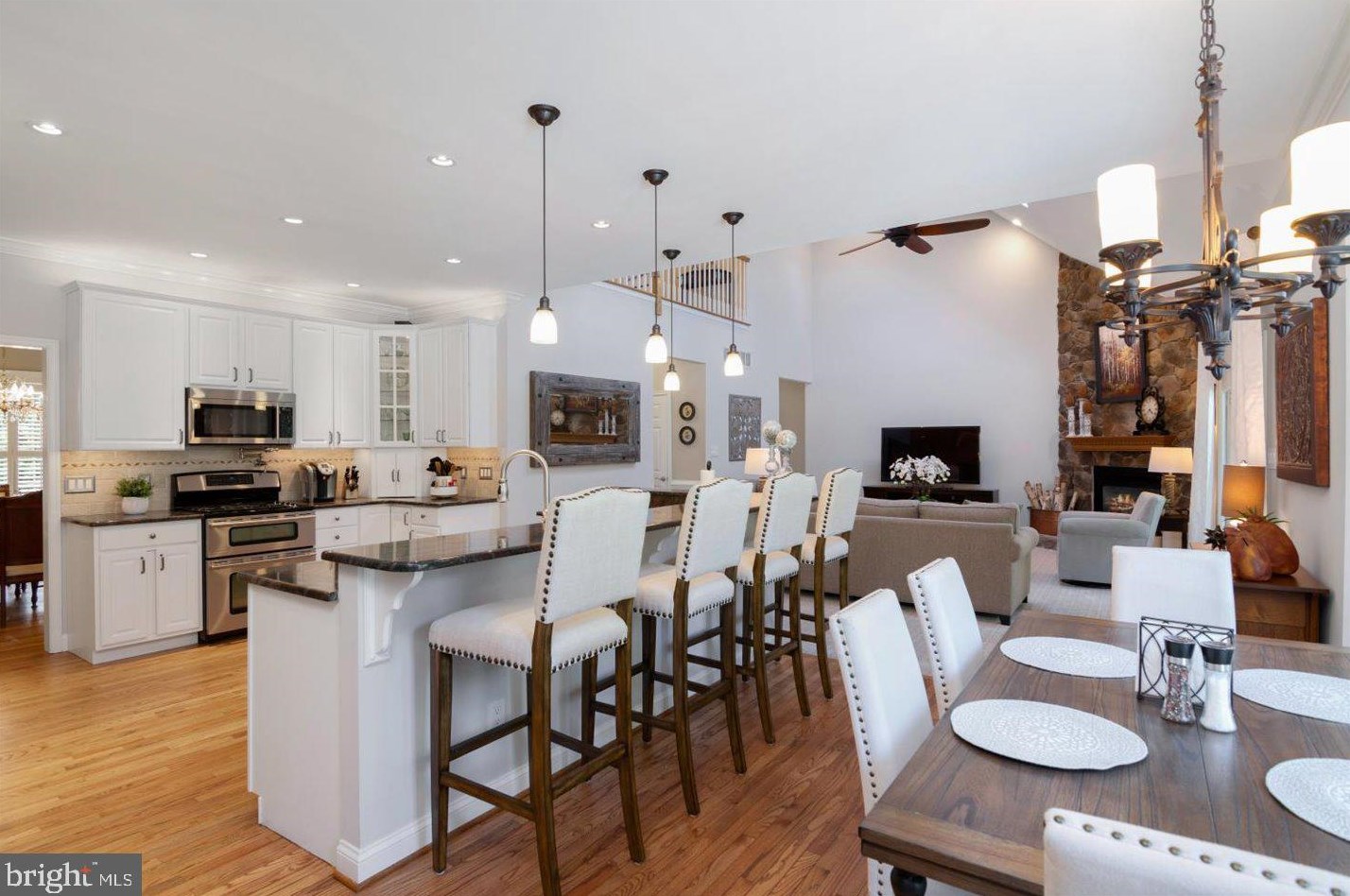 22 Magnolia Ct, Medford NJ  08055-8181 exterior