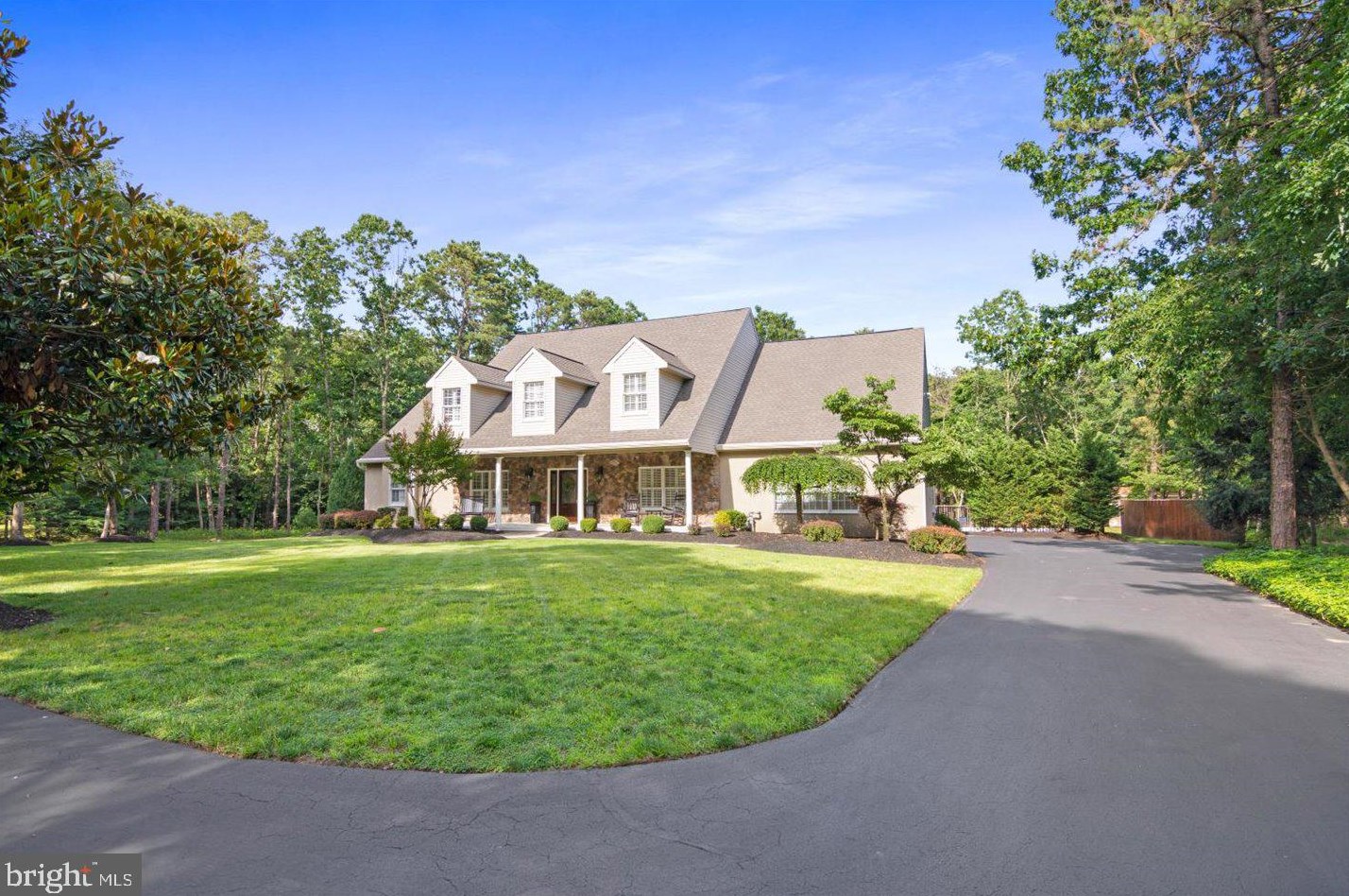 22 Magnolia Ct, Medford, NJ 08055-8181