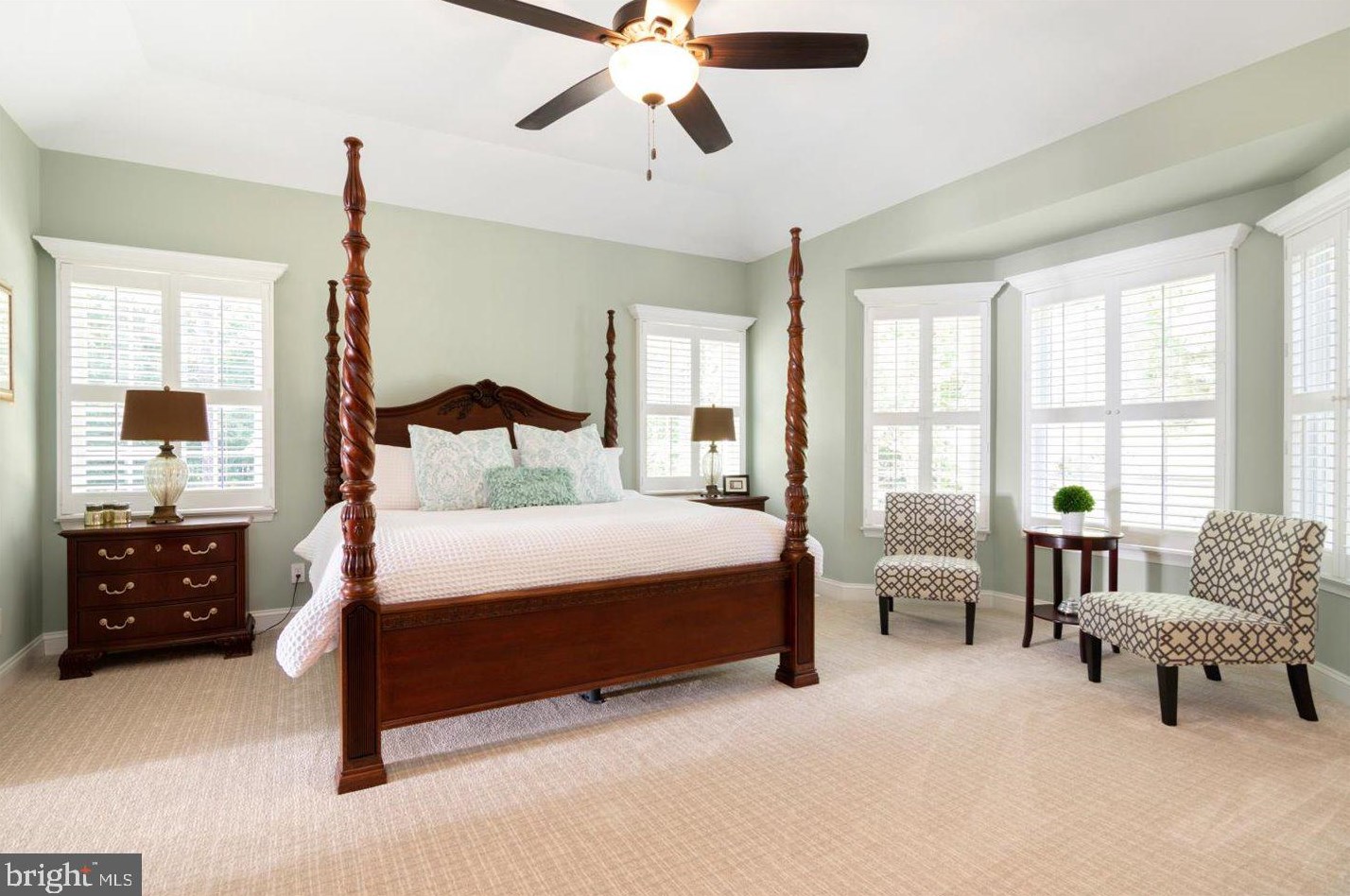 22 Magnolia Ct, Medford NJ  08055-8181 exterior