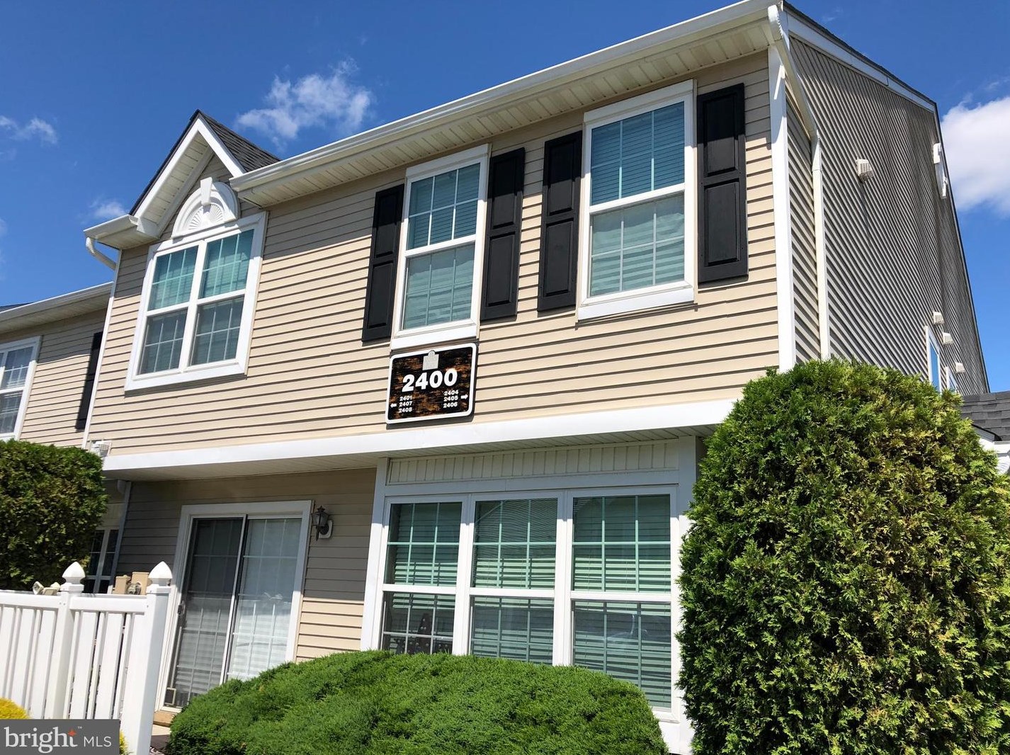 2404 Saxony Dr, Mount Laurel NJ  08054-6807 exterior