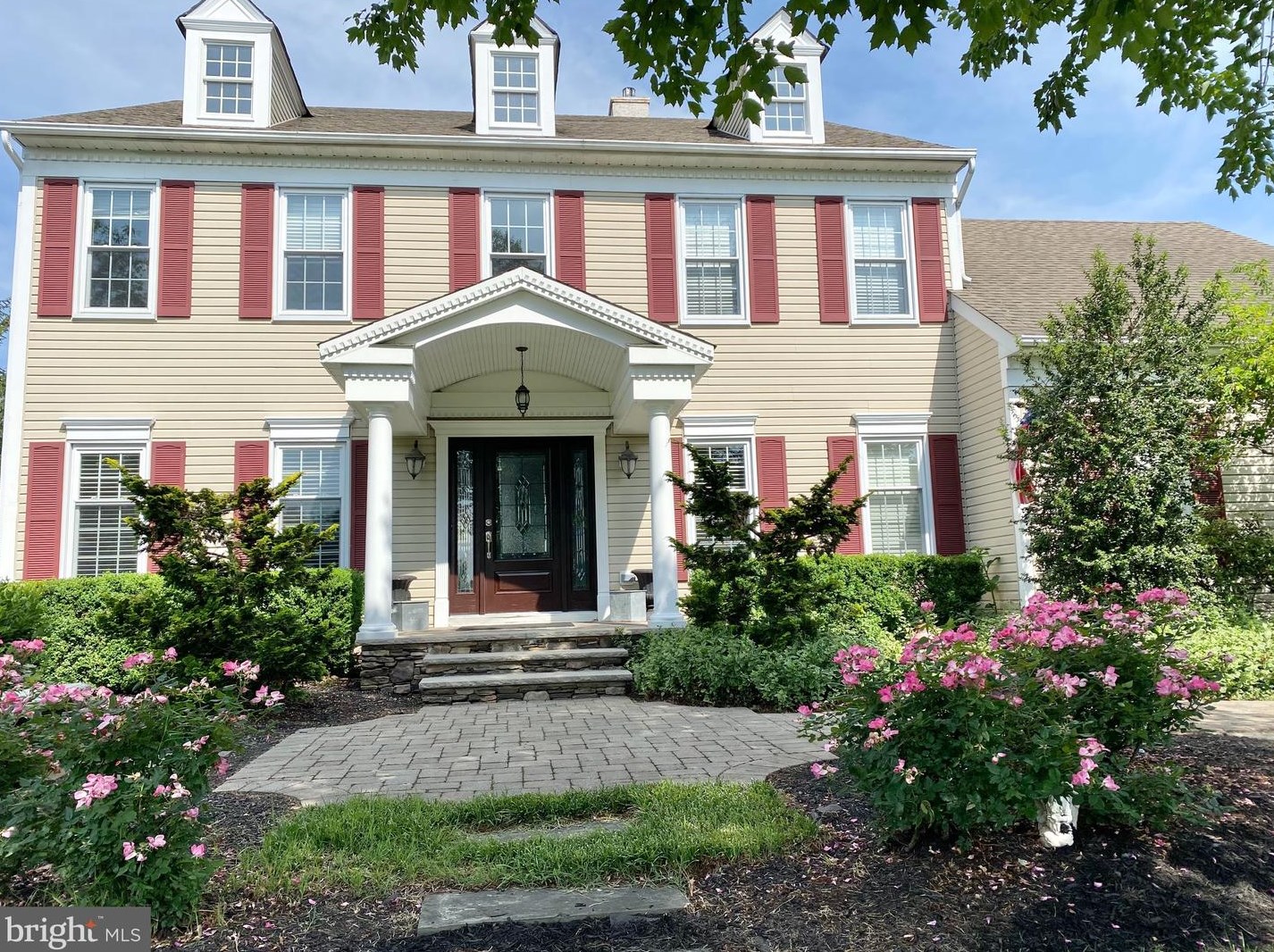 154 Davenport Dr, Chesterfield, NJ 08515-9407