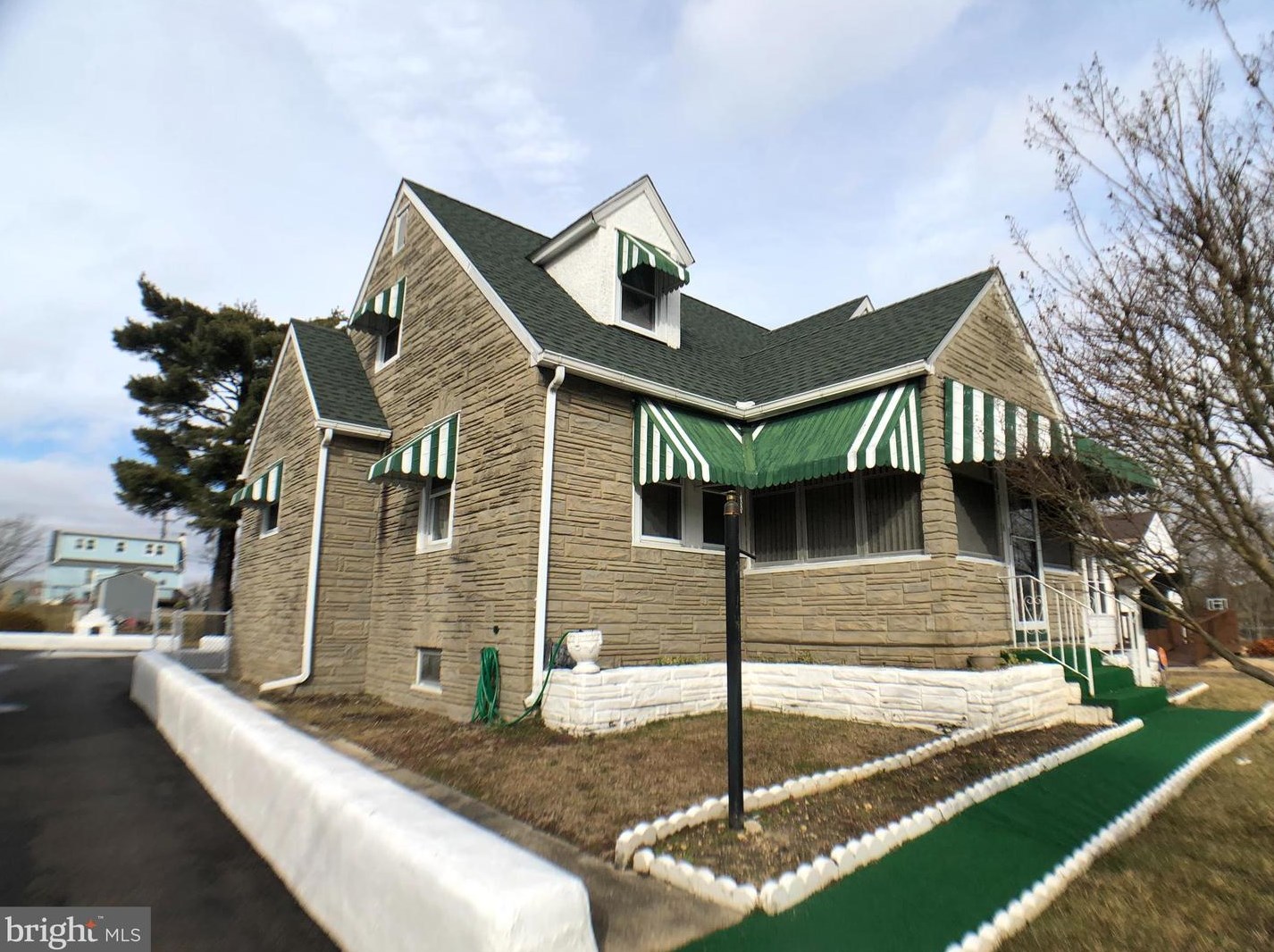 66 Almond St, Vineland, NJ 08360-4514