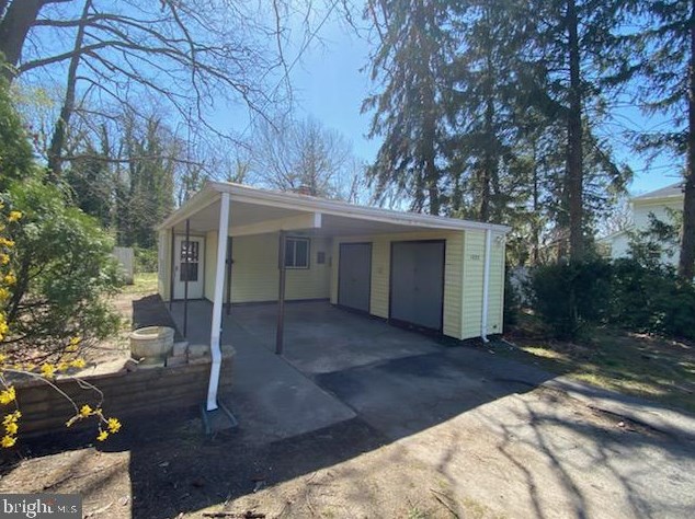 1025 Cambridge St, Vineland, NJ 08360-3208