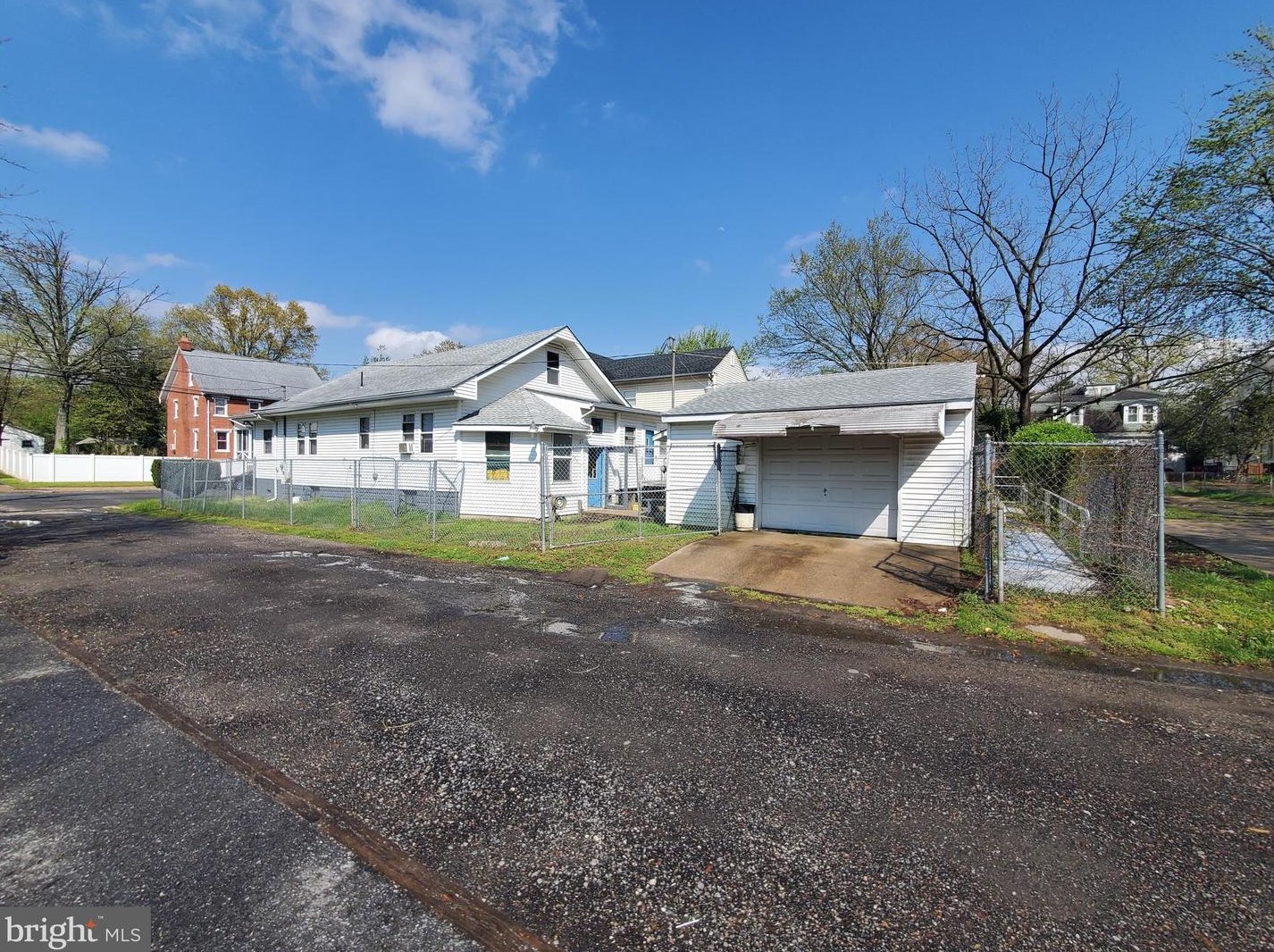 76 Lincoln St, Stow Creek Twp, NJ 08302-2511