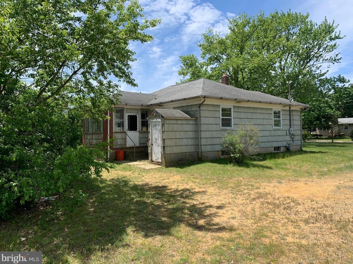 933 Charles St, Vineland, NJ 08360-2678