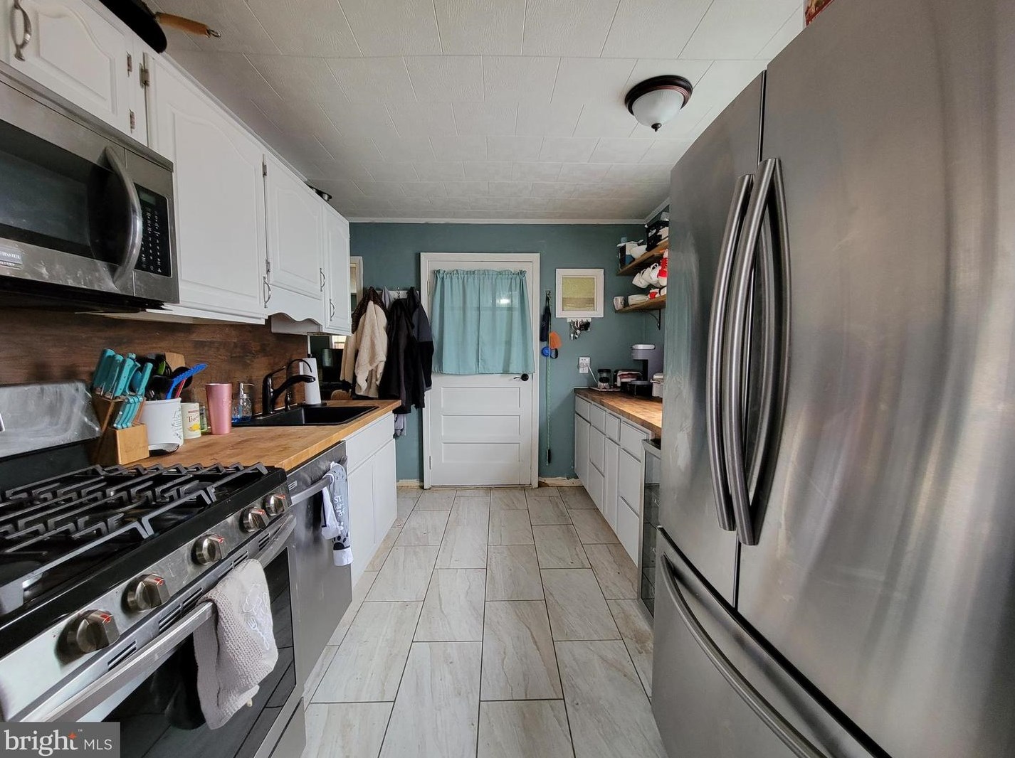 1719 4th Ave, Stow Creek Twp, NJ 08302-4215