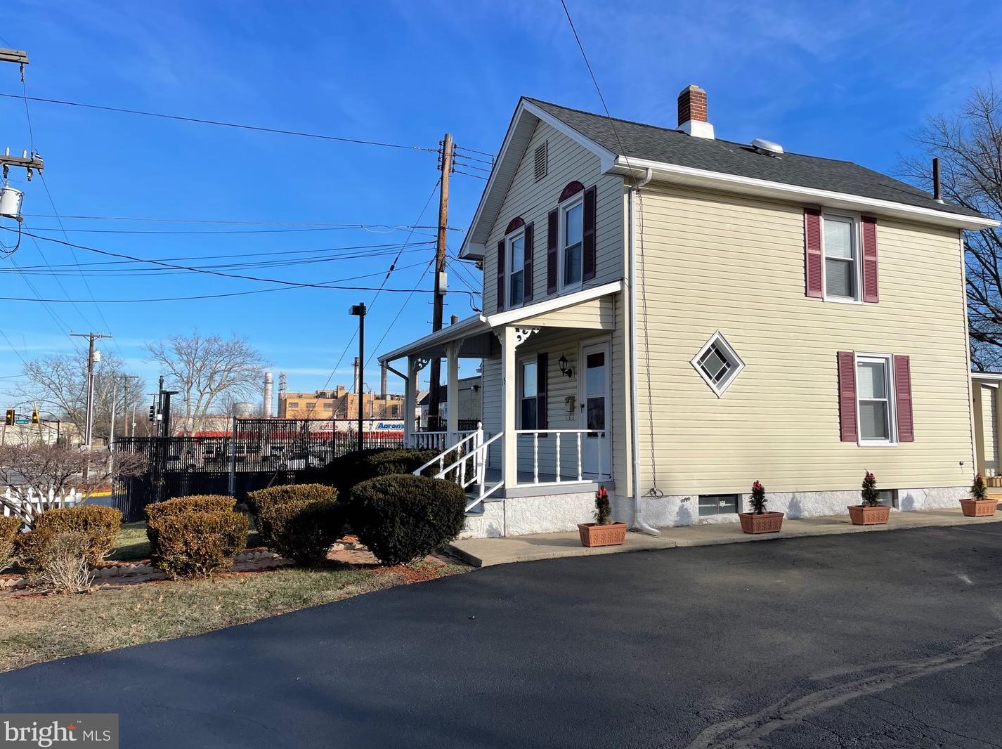15 West Ave, Vineland, NJ 08360-4541