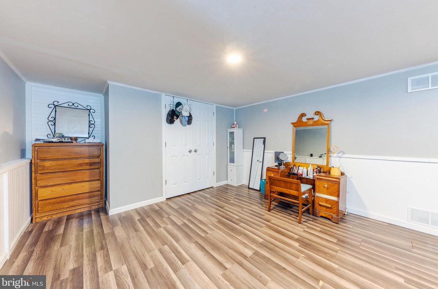 25 Dorset Ave, Millville NJ  08332-4835 exterior