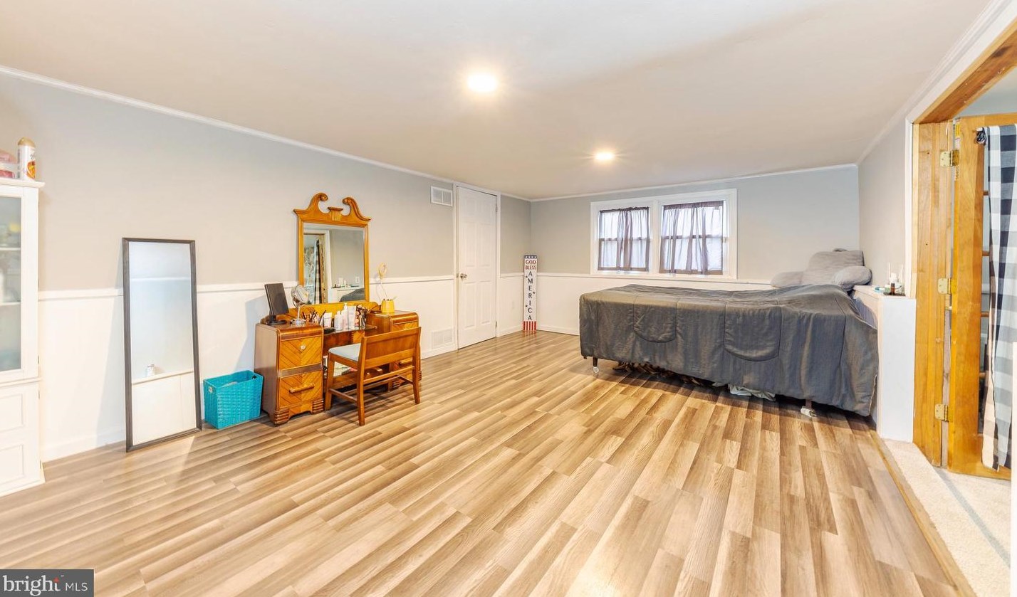 25 Dorset Ave, Millville NJ  08332-4835 exterior