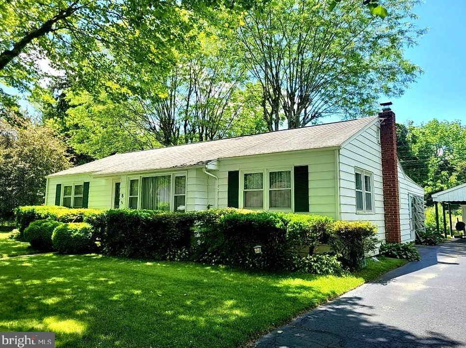 8 Spring St, Stow Creek Twp, NJ 08302-1734