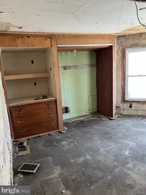 220 N 3rd St, Millville, NJ 08332