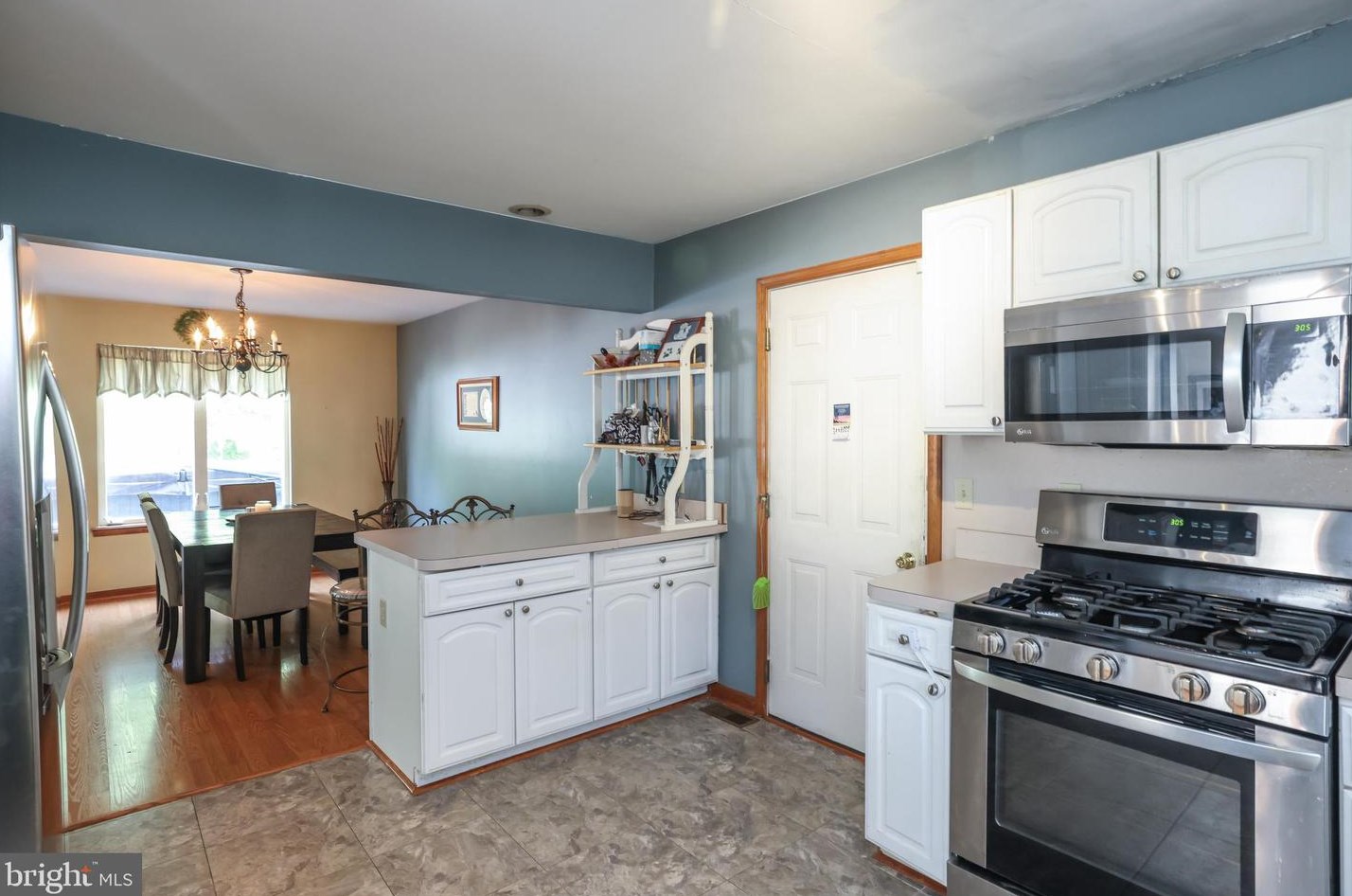 1341 Gordons Pl, Vineland, NJ 08360-8916