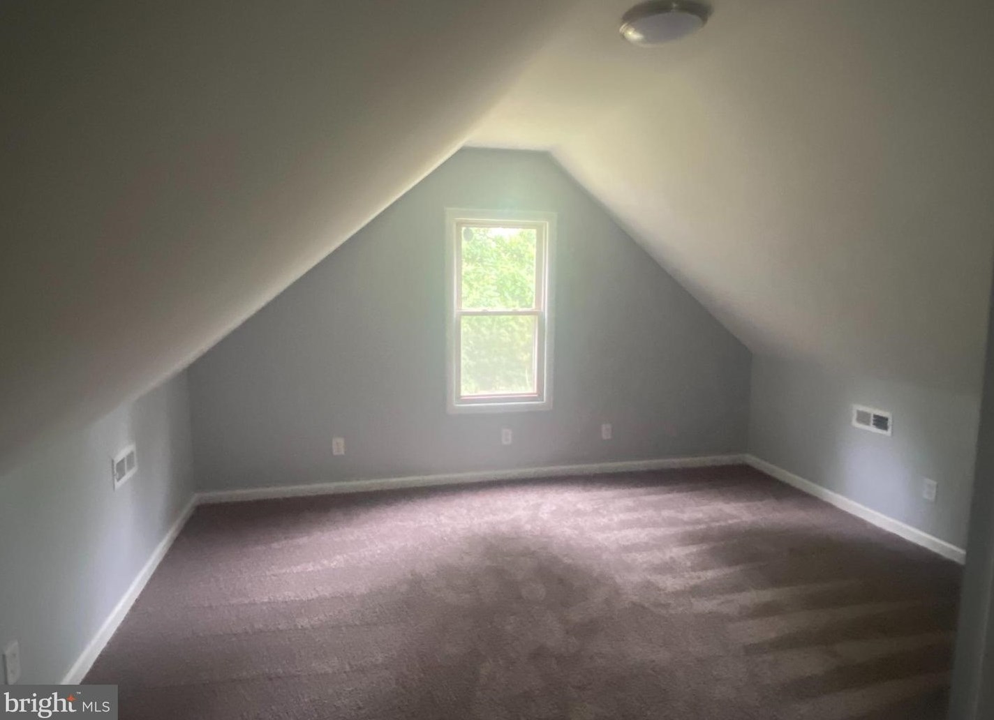 5261 Route 49, Millville NJ  08332-8718 exterior