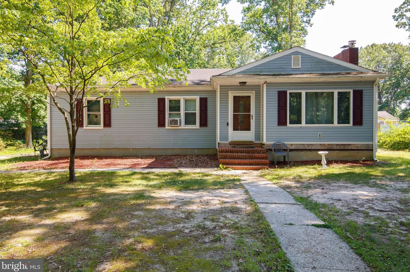 122 W Park Dr, Stow Creek Twp, NJ 08302