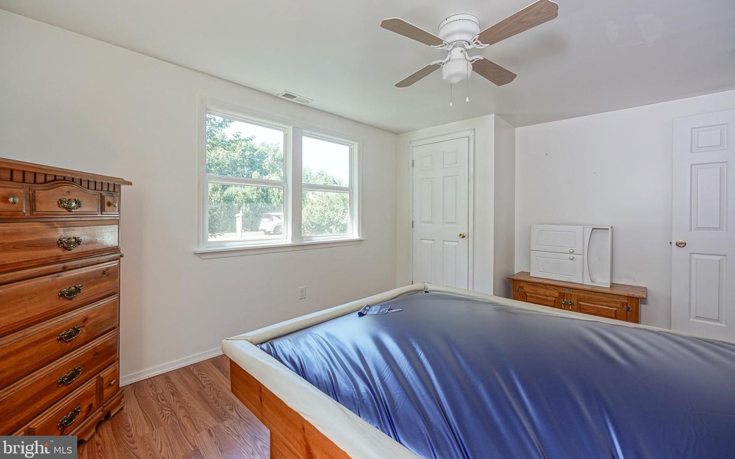 12 Hilton Ave, Stow Creek Twp NJ  08302-3542 exterior