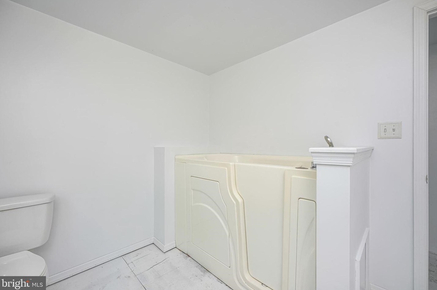 12 Hilton Ave, Stow Creek Twp NJ  08302-3542 exterior