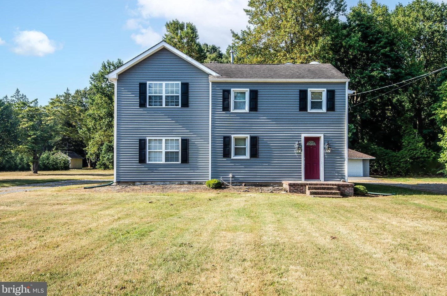 1445 Harding Rd, Vineland, NJ 08361-6525