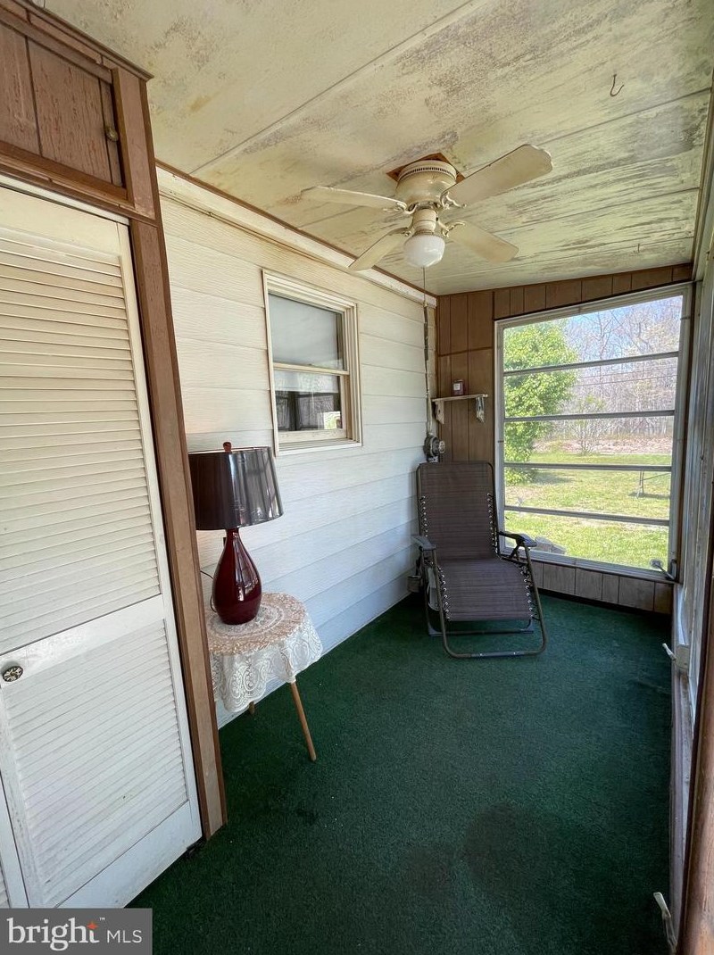 453 Carmel Rd, Millville, NJ 08332-9768