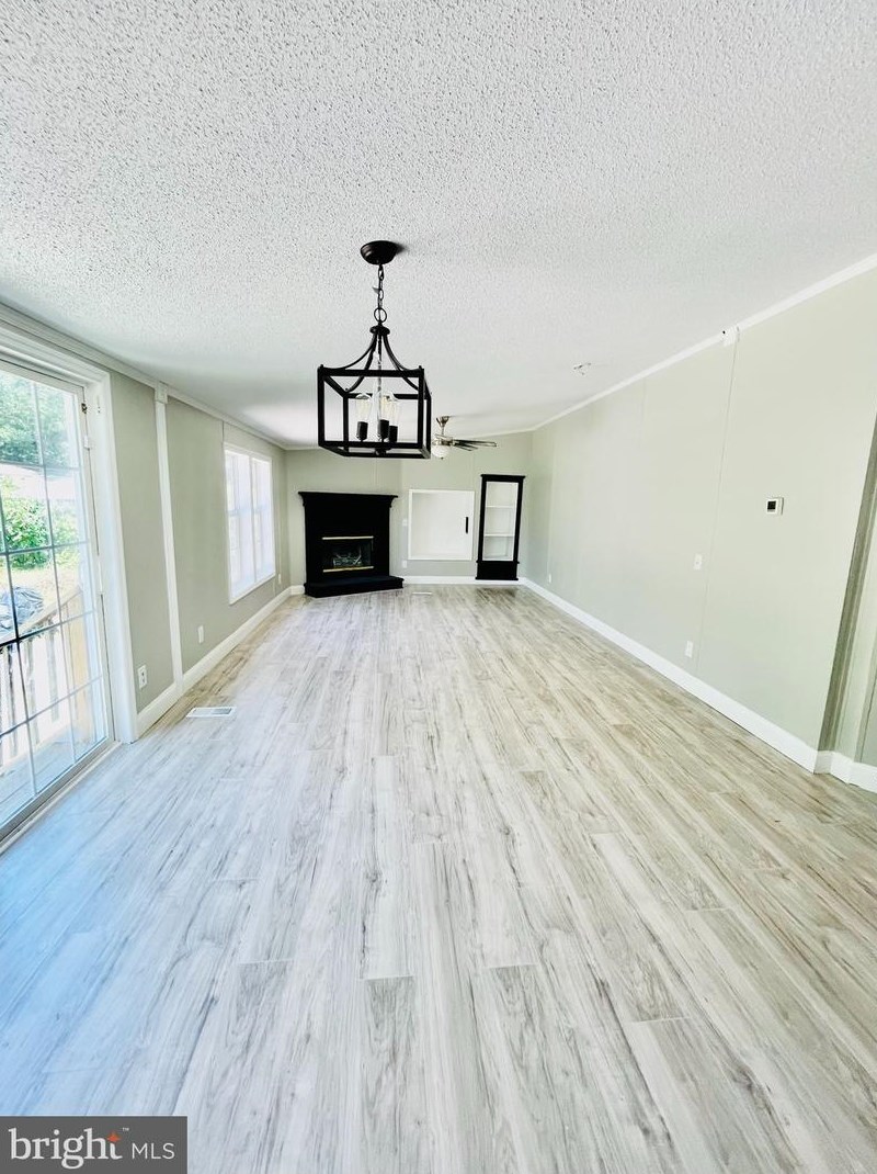 710 Ridgewood Dr, Vineland, NJ 08361-2997