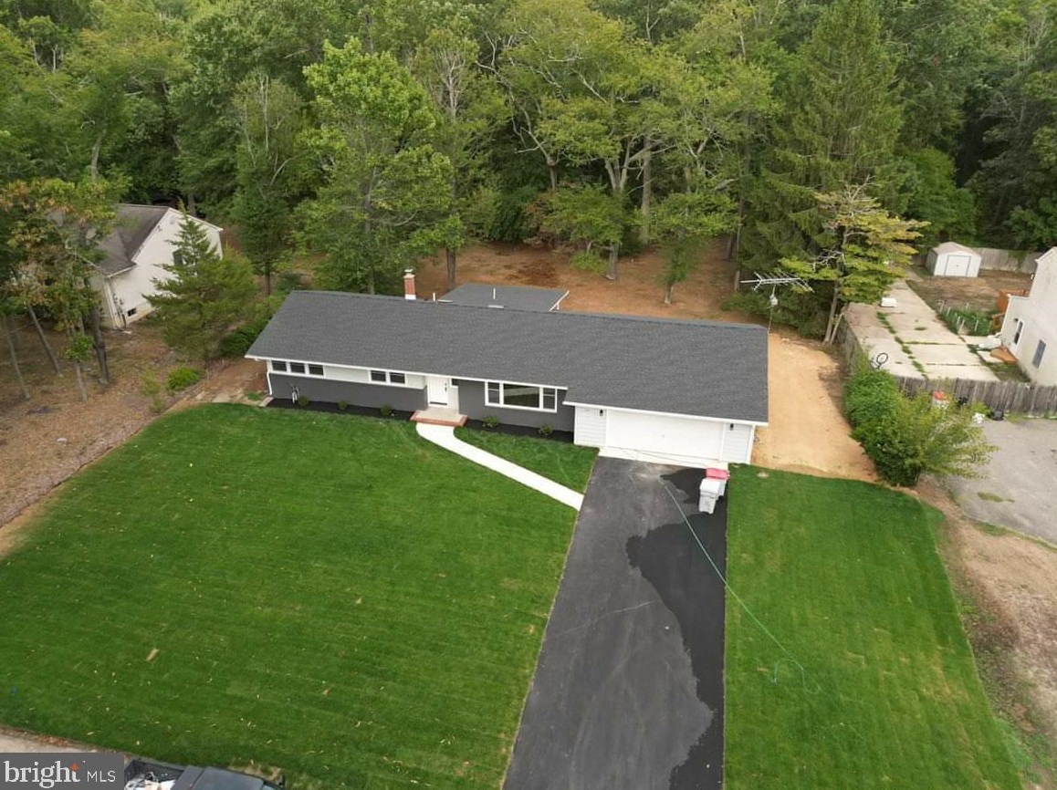 1621 Mosswood Dr, Vineland, NJ 08360