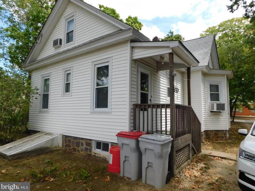 516 West Ave, Vineland, NJ 08360
