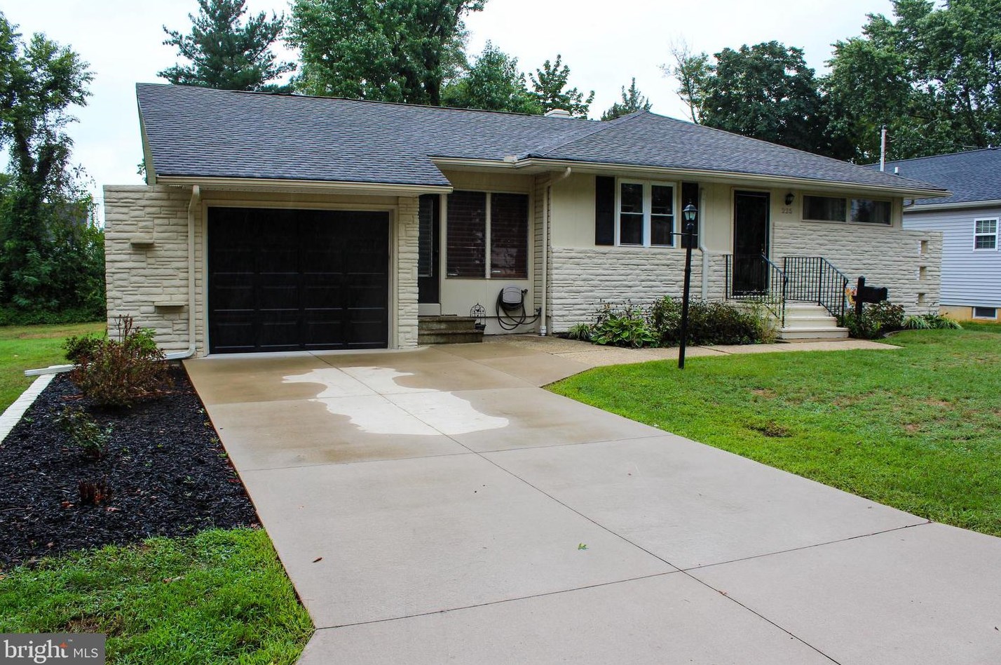 225 Yelkca Ave, Vineland, NJ 08360-3118
