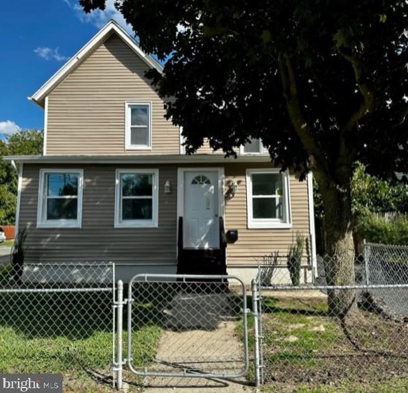 543 Park Dr, Vineland, NJ 08360