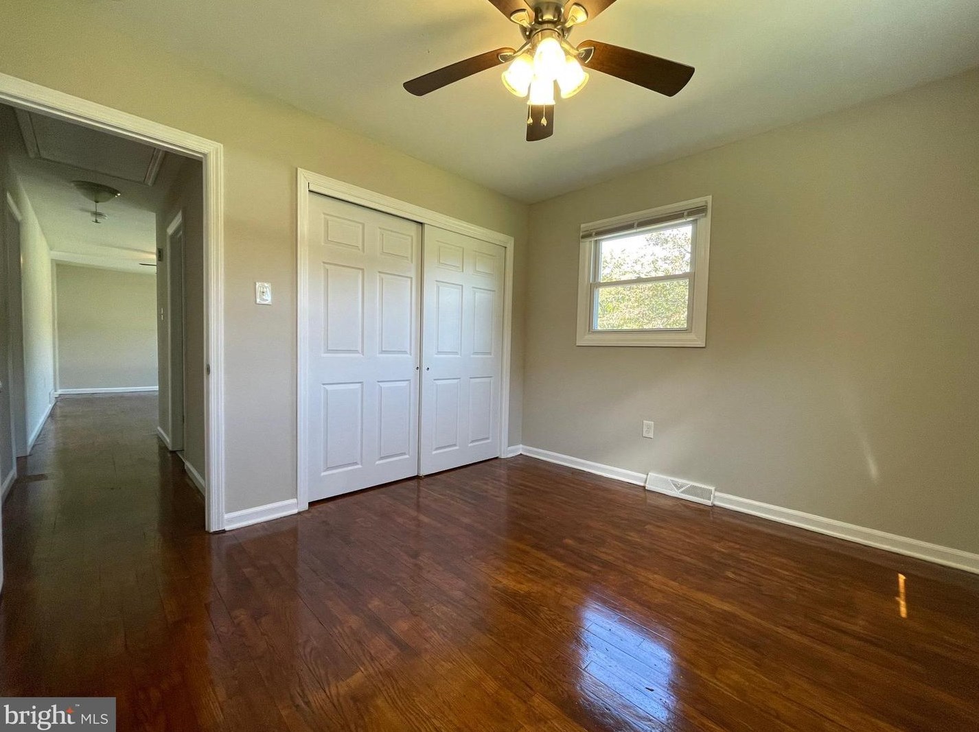 6 Rogers Dr, Stow Creek Twp NJ exterior