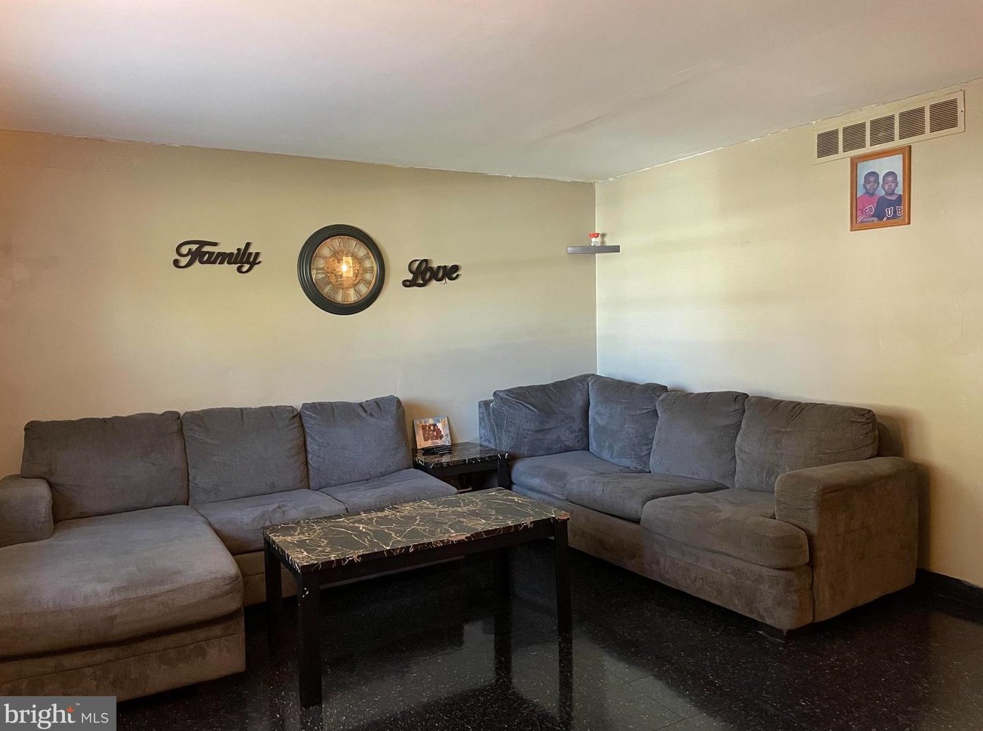 129 Villa Ave, Vineland, NJ 08360