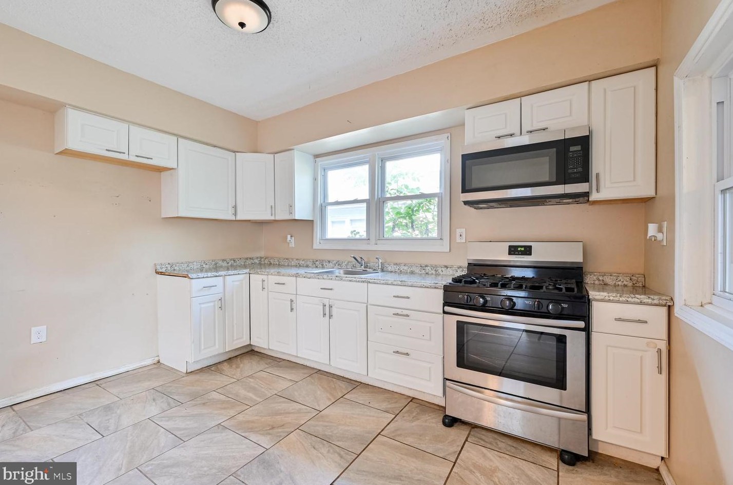 721 Florence Ave, Vineland NJ 08360-5771 exterior