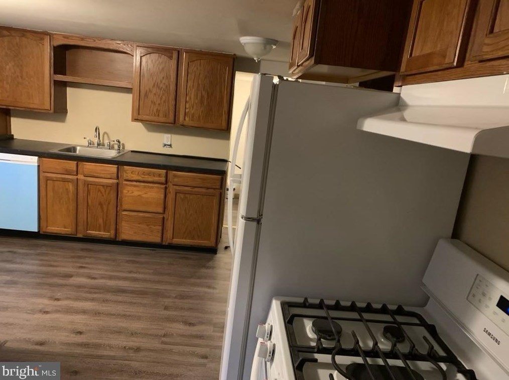 318 Sassafras St, Millville, NJ 08332-3355
