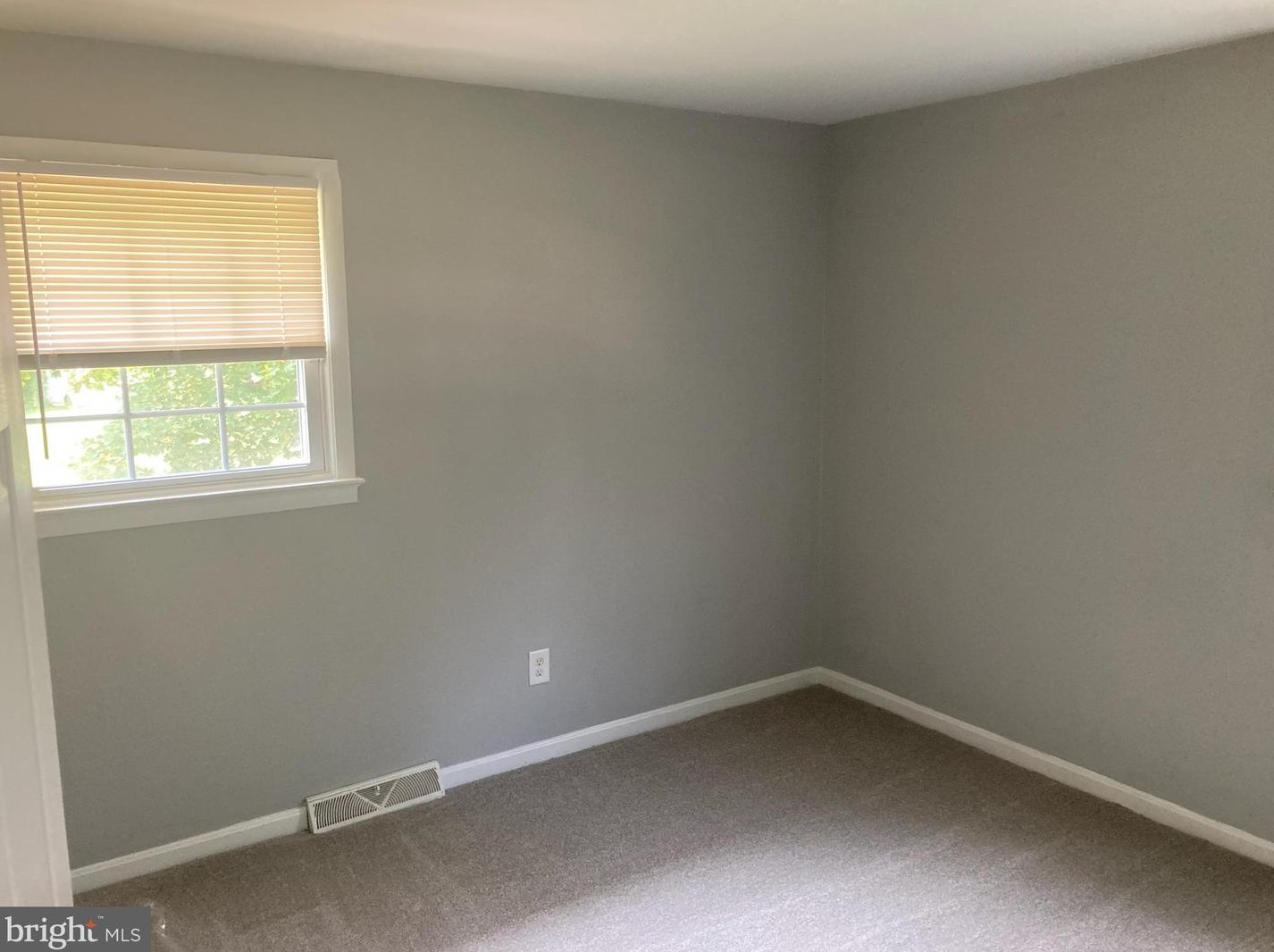 348 Clarks Pond Rd, Stow Creek Twp NJ  08302-7177 exterior