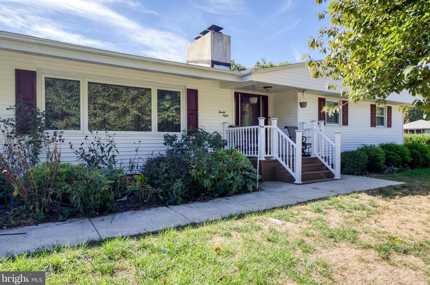 28 Woodcrest Ave, Stow Creek Twp, NJ 08302-4543