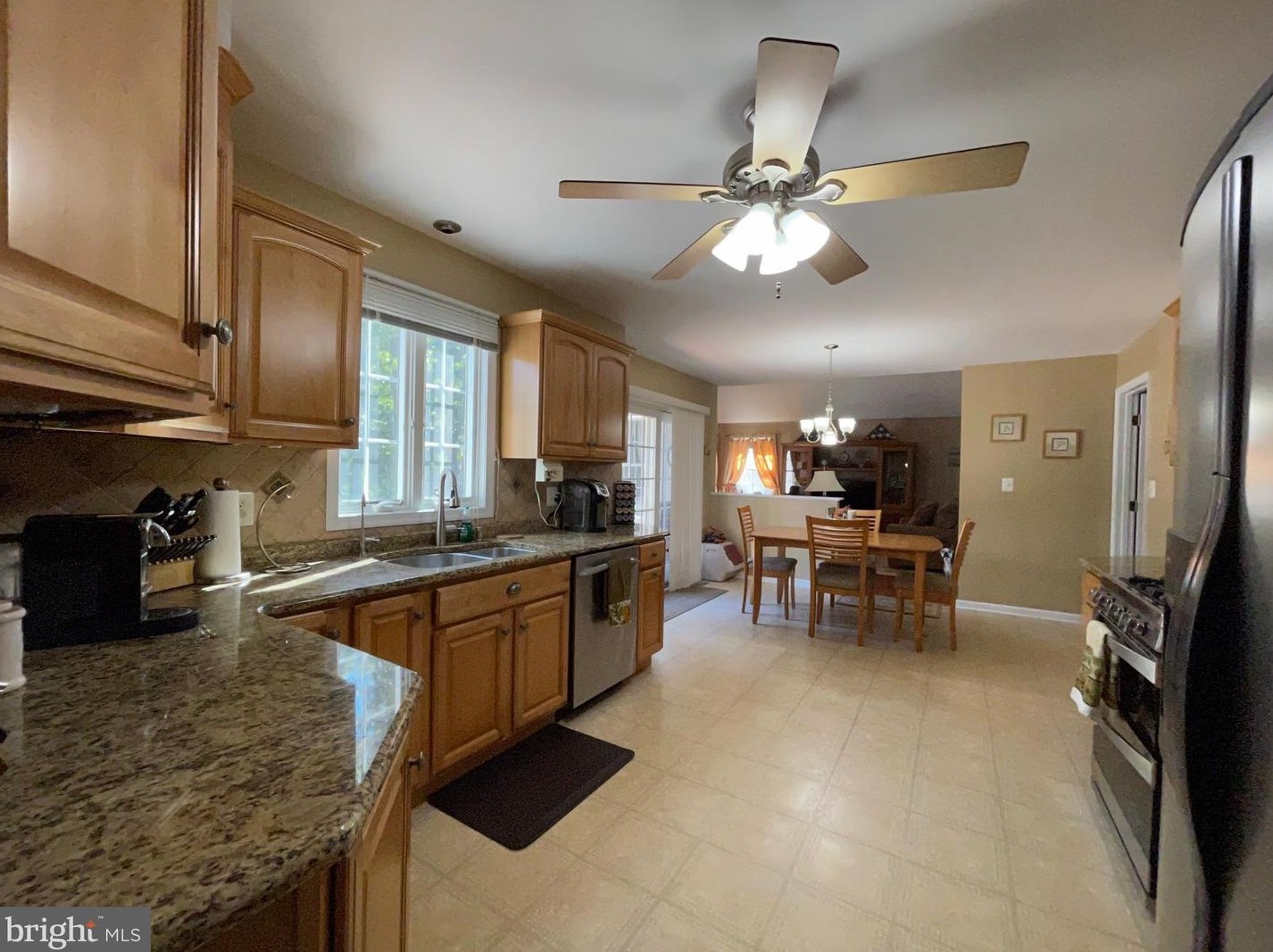 24 Partridge Ct, Stow Creek Twp NJ  08302-9461 exterior