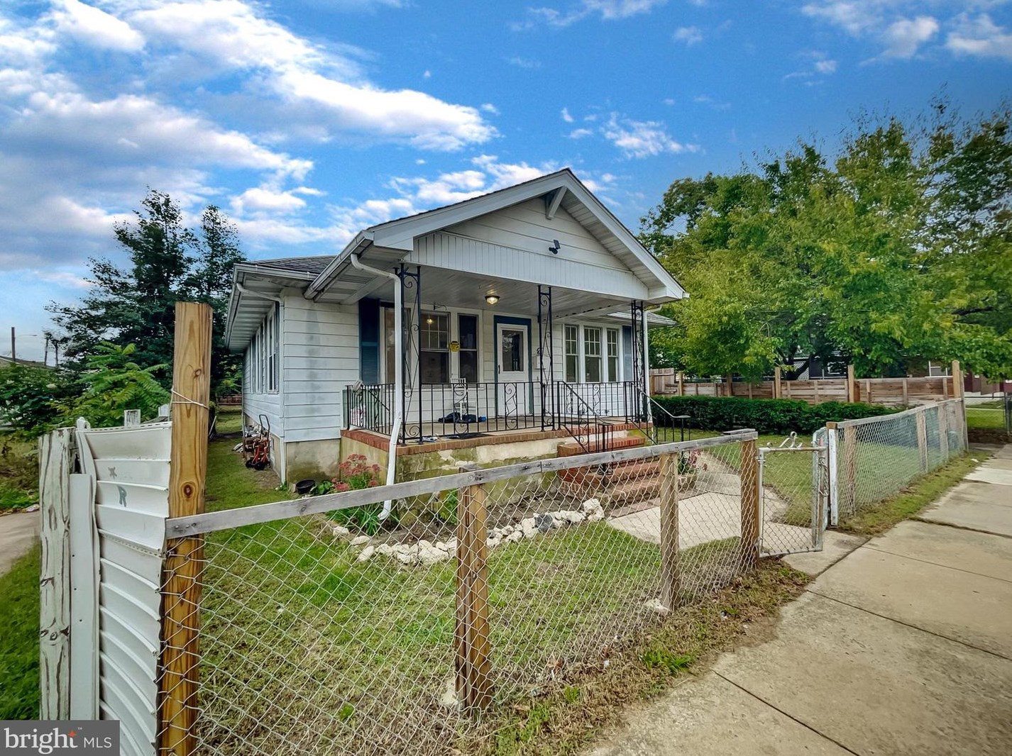 17 Powell St, Millville, NJ 08332-2921