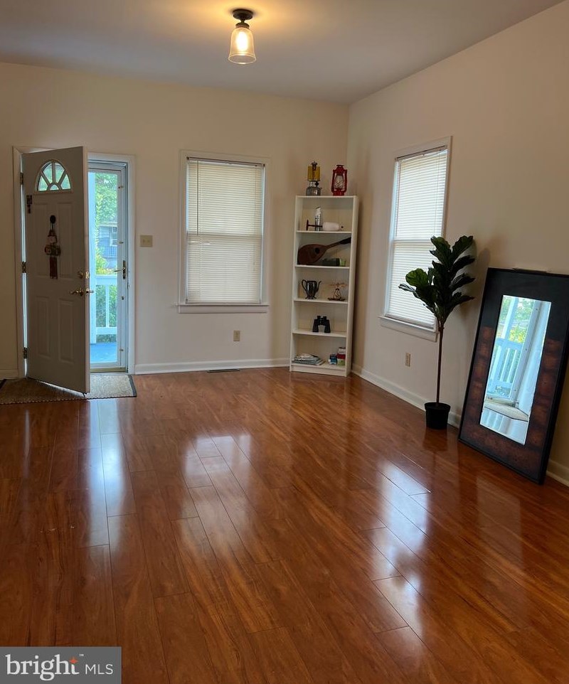 51 Bortle Ave, Vineland, NJ 08360