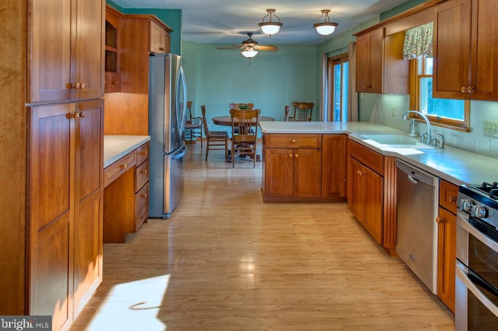 1527 Walnut Rd, Vineland NJ  08361-6093 exterior