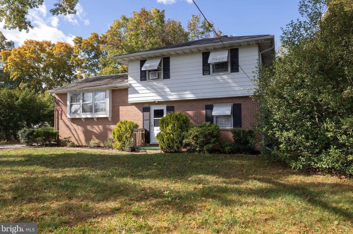 192 Oaklawn Terrace, Vineland, NJ 08361