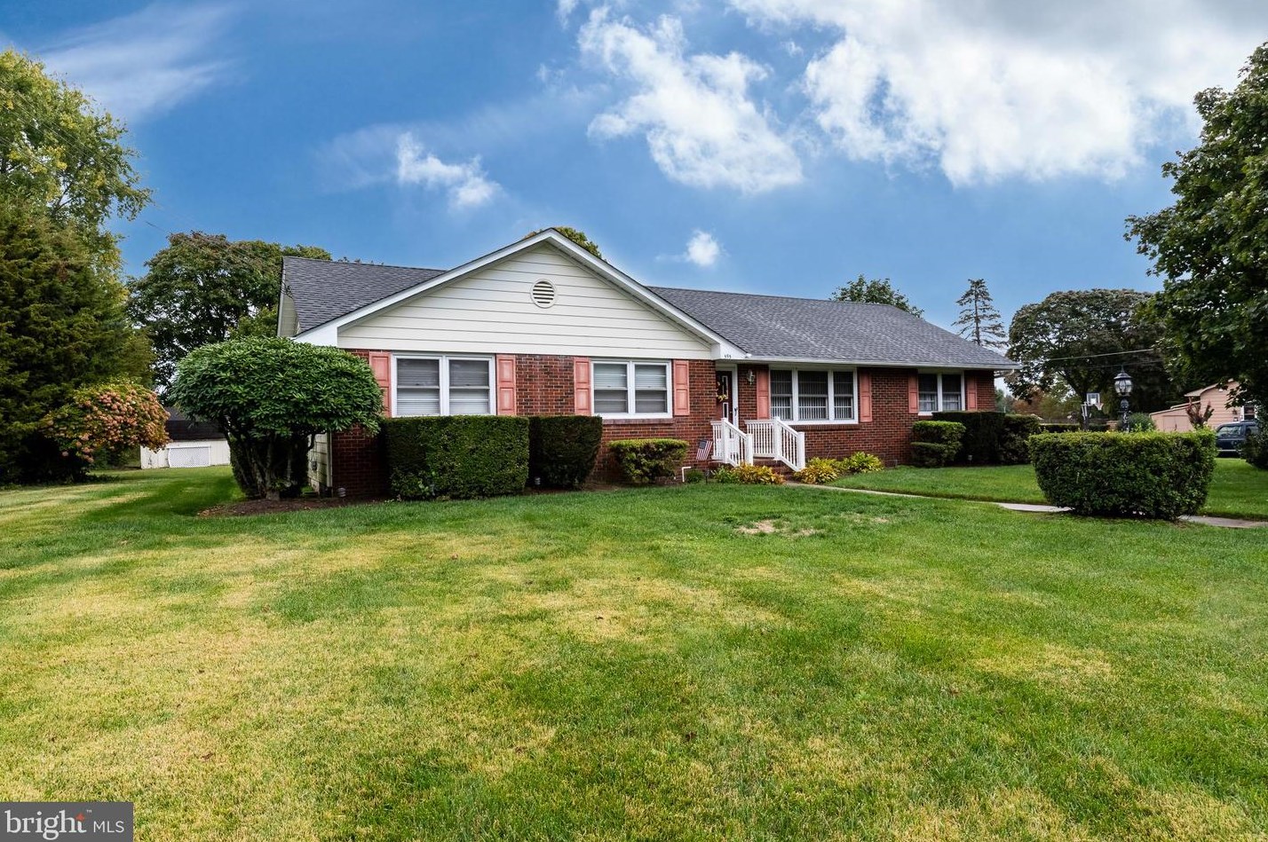 595 Highland Ave, Vineland, NJ 08361-8434