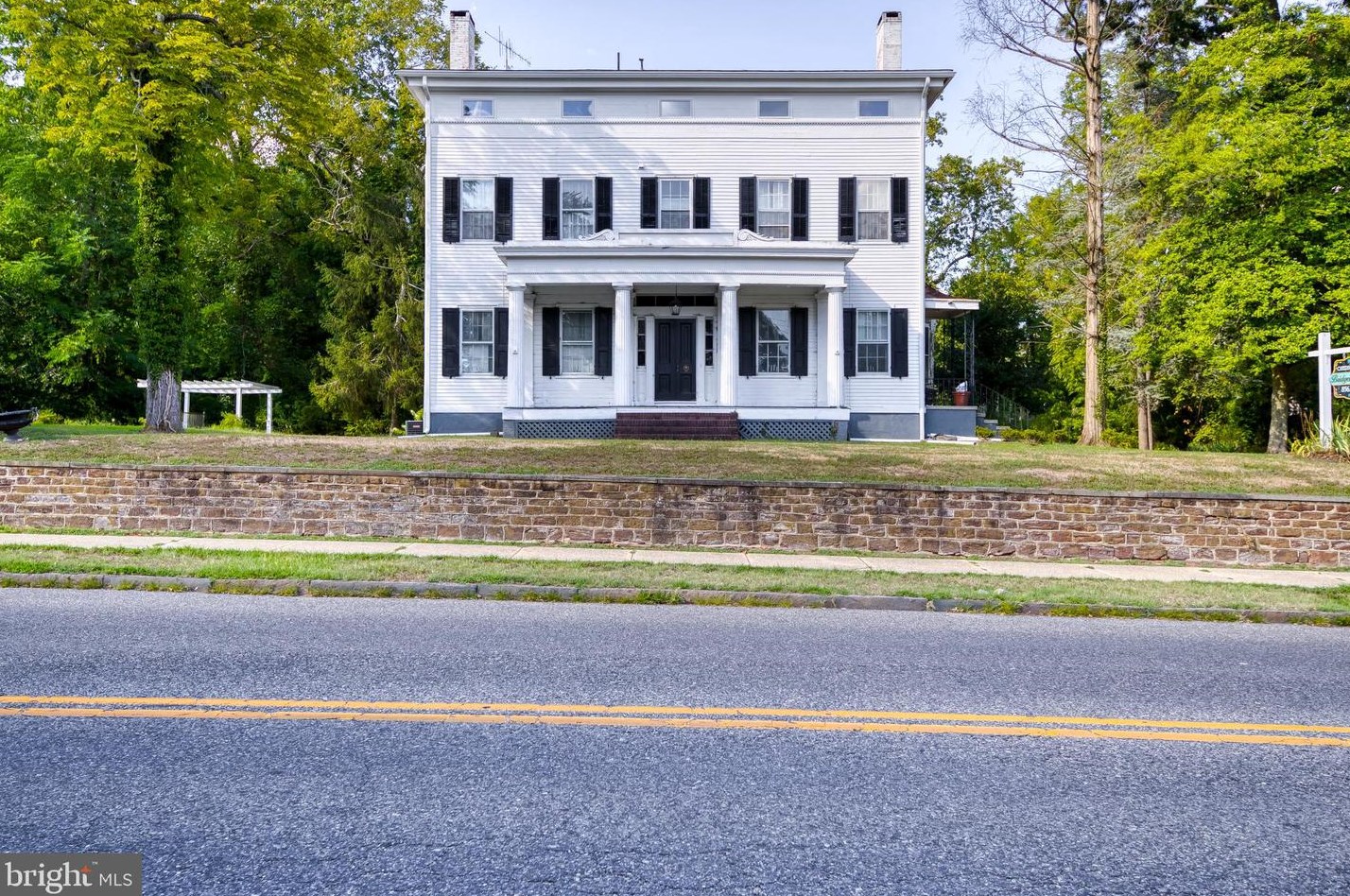 65 Commerce St, Stow Creek Twp, NJ 08302-1803