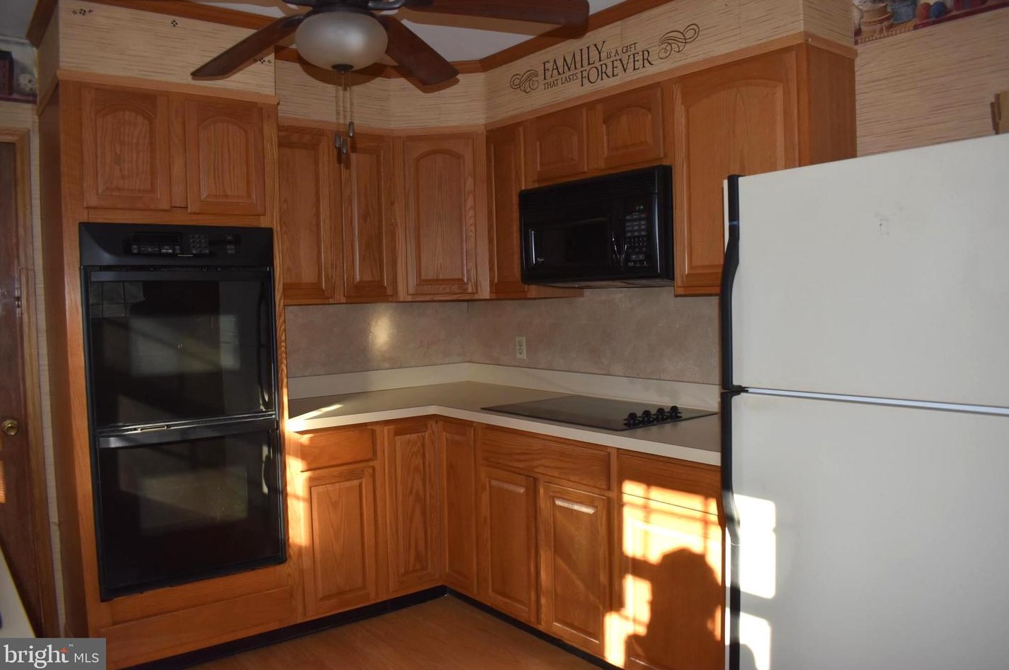 510 Manor Ave, Millville, NJ 08332