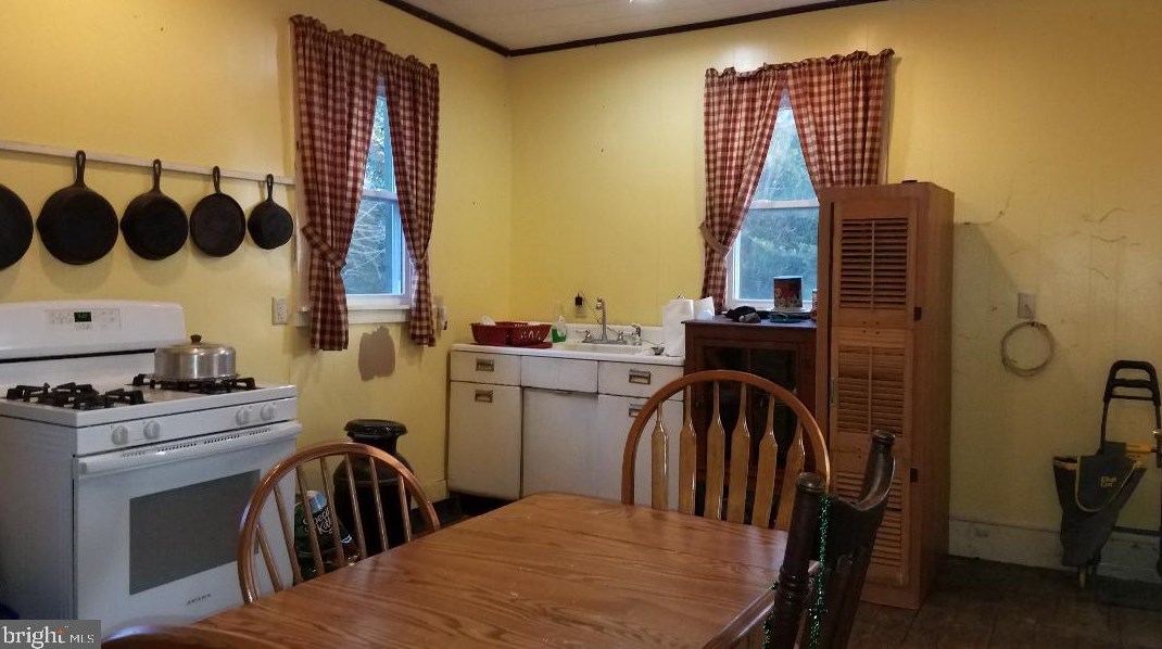 2328 Temperance St, Port Norris, NJ 08349