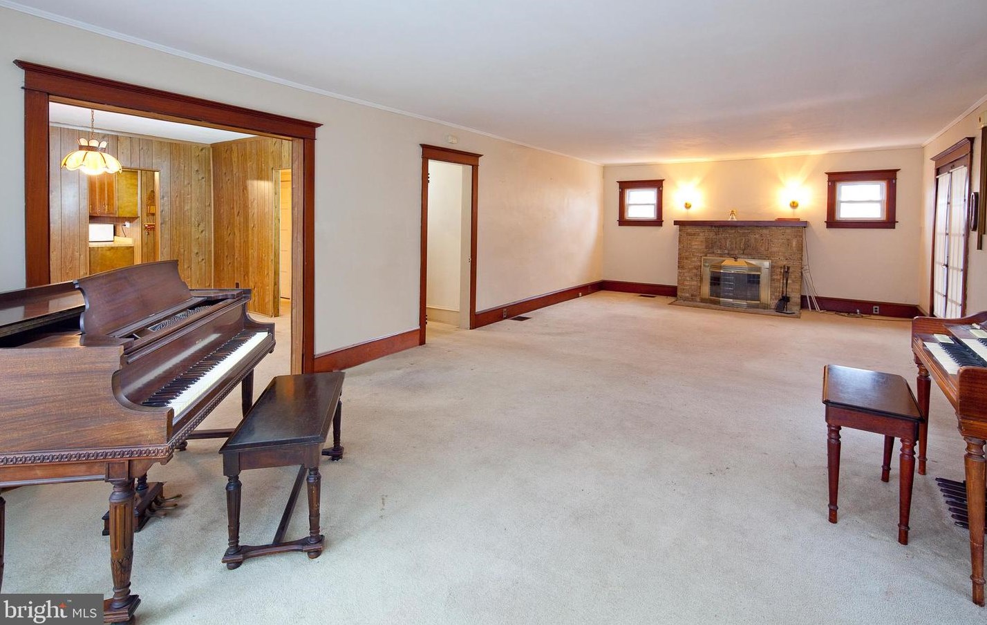 910 Wheaton Ave, Millville, NJ 08332-2168