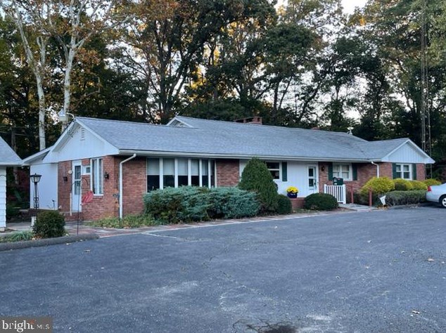 21 Holly Terrace #hopewell Township, Stow Creek Twp, NJ 08302