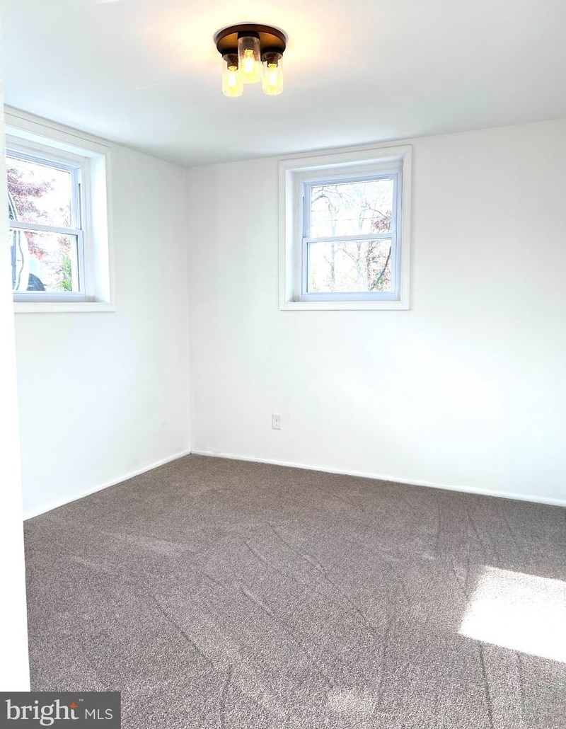 896 Vineland Ave, Stow Creek Twp NJ  08302-4819 exterior