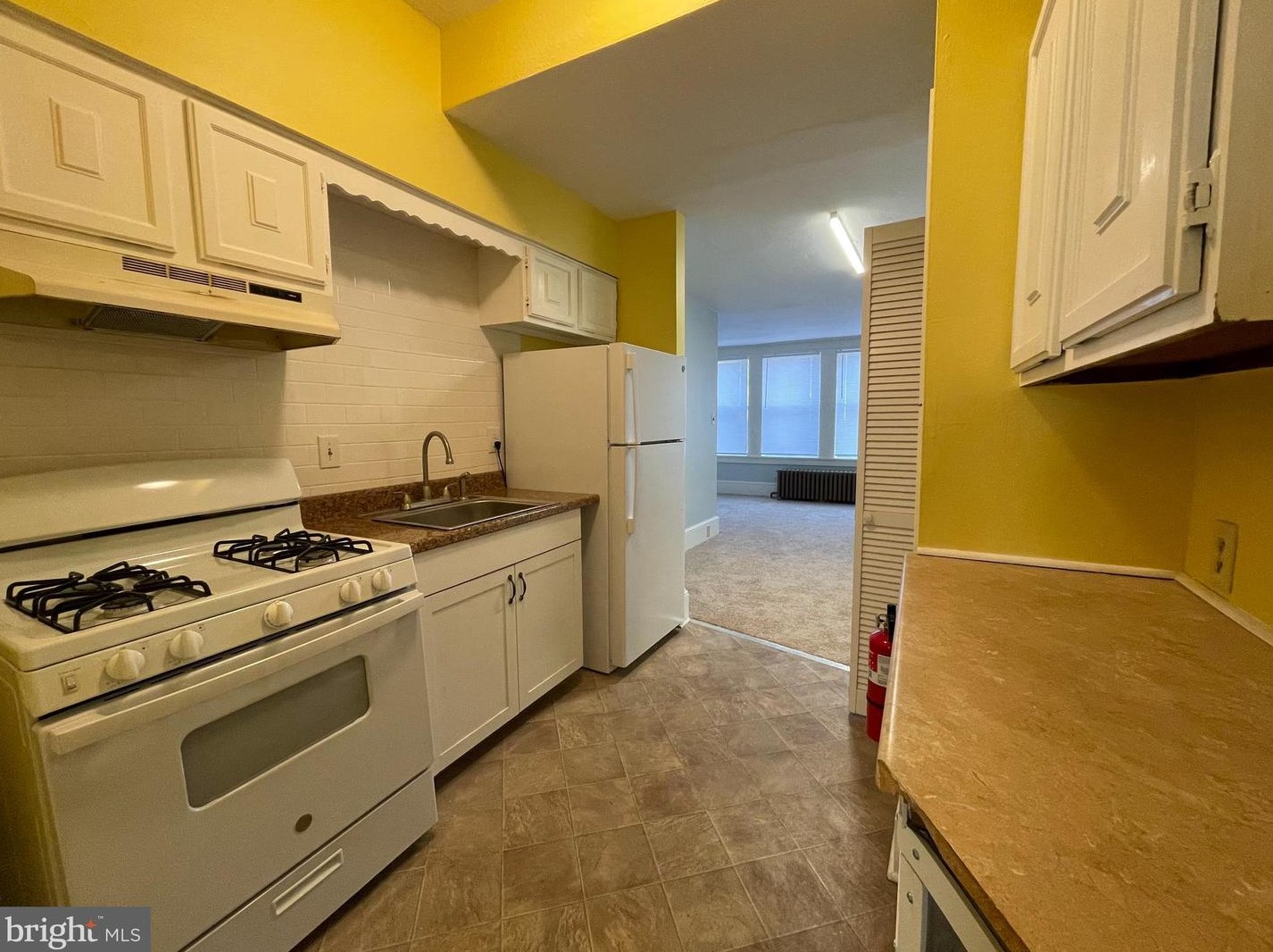 208 N High St #1, Millville, NJ 08332