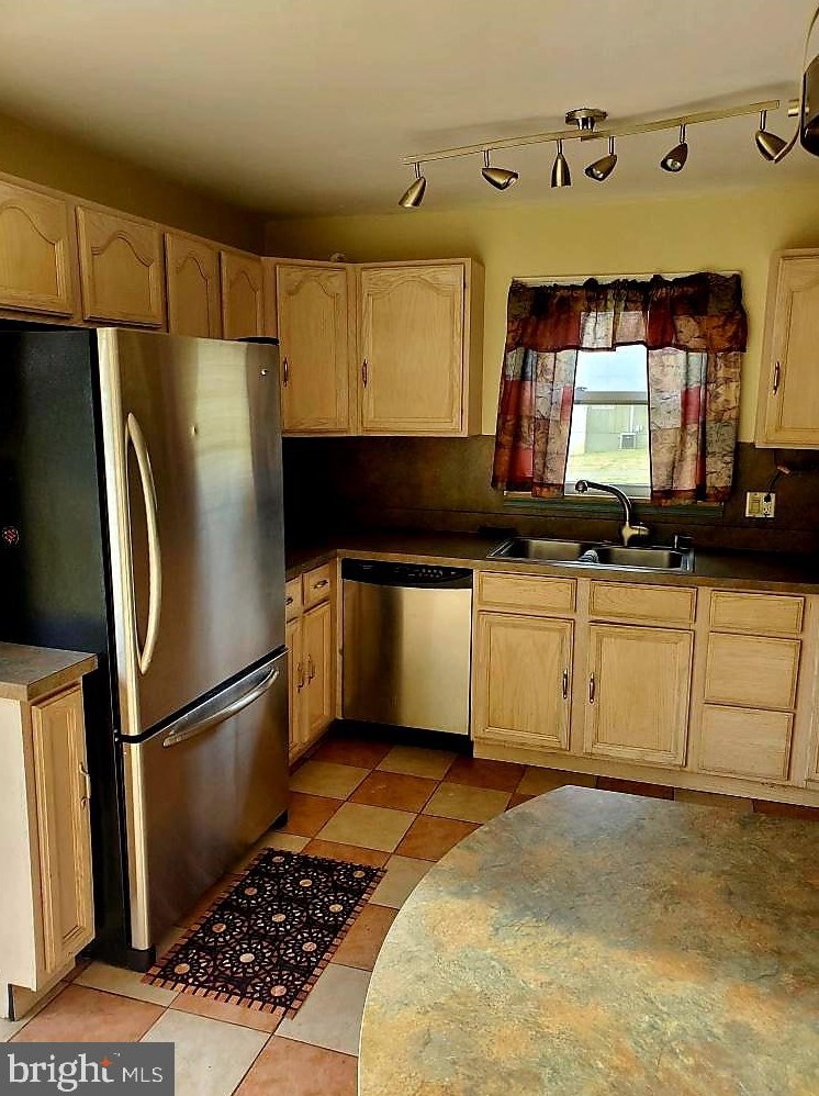 88 Westwood Ave, Stow Creek Twp, NJ 08302