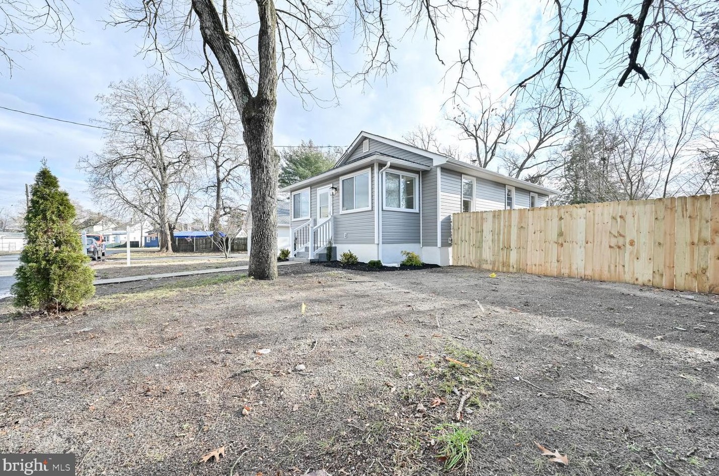 313 Maple St, Millville, NJ 08332-6617