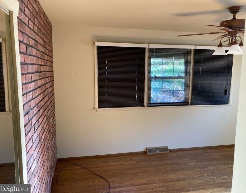 216 Burns Rd, Millville NJ  08332-9651 exterior